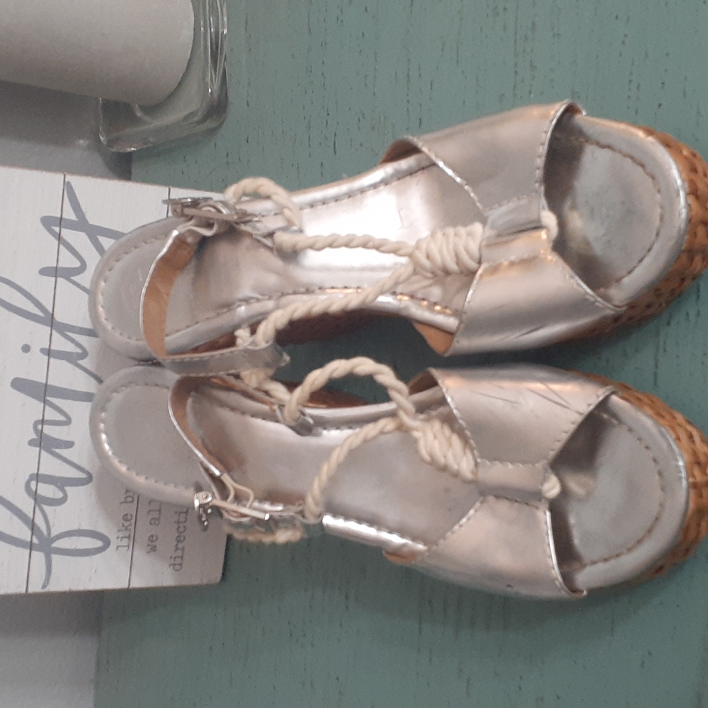 TORY BURCH WEDGES SZ 9.5